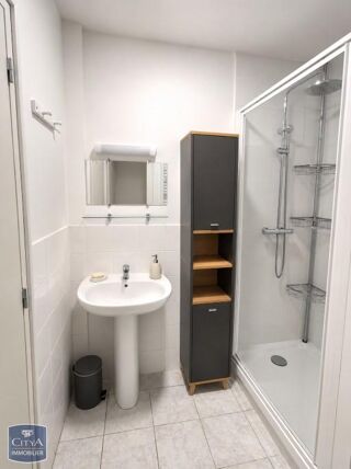  Appartement à louer 1 pièce 25 m²