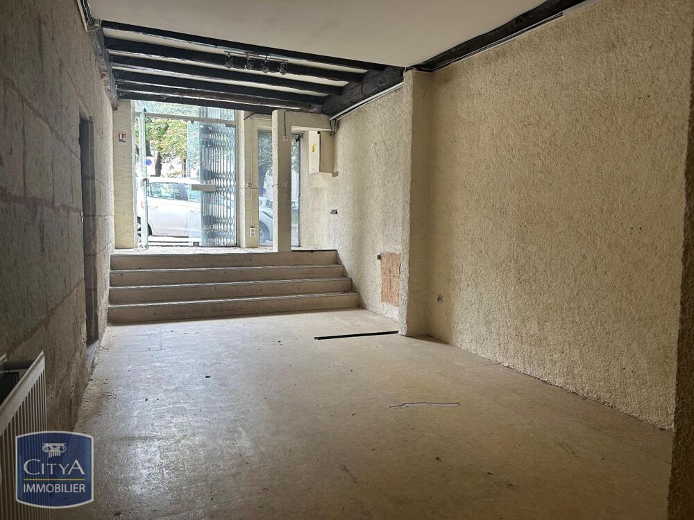   Location / Local Commercial 