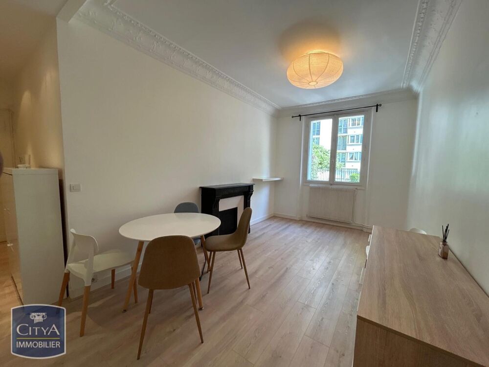 location Appartement - 2 pièce(s) - 42 m² Paris 18