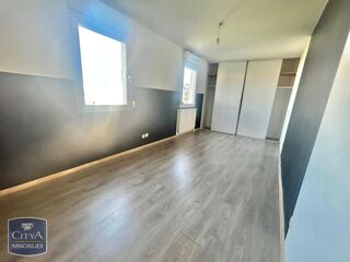  Appartement à louer 4 pièces 106 m²