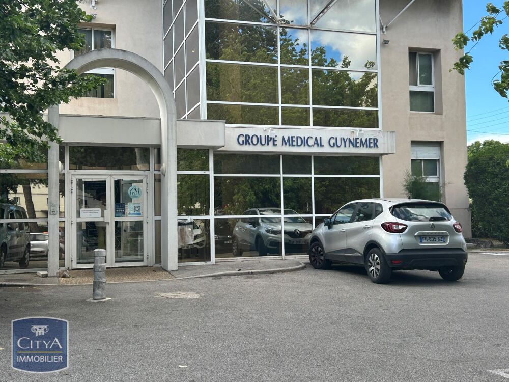   Location / Local Commercial - 27 m² 