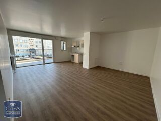  Appartement à louer 4 pièces 93 m²