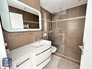  Appartement à louer 2 pièces 31 m²