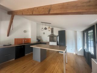  Appartement à louer 5 pièces 130 m²