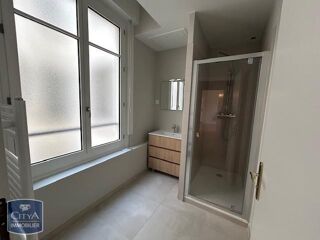  Appartement à louer 3 pièces 76 m²