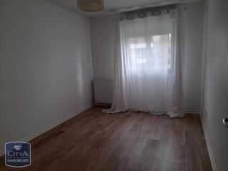  Appartement à louer 3 pièces 64 m²