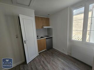  Appartement à louer 1 pièce 11 m²