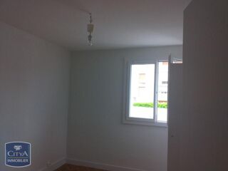  Appartement à louer 3 pièces 68 m²