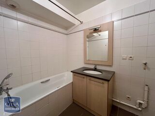  Appartement à louer 1 pièce 40 m²