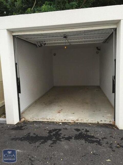  Parking / Garage  louer 13 m