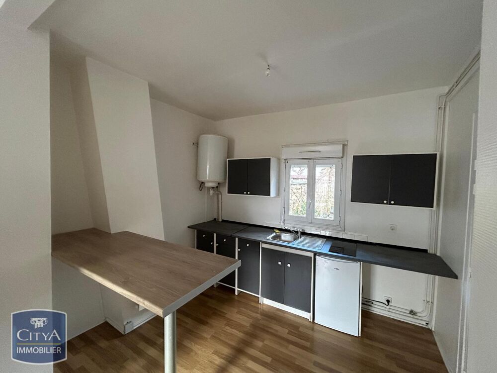 À LOUER : Charmant appartement ancien T2 situé dans le q....