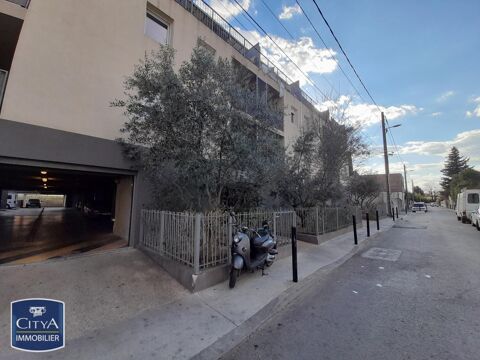  Parking / Garage � louer 