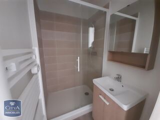 Appartement à louer 2 pièces 53 m²