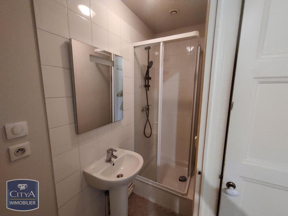 location Appartement - 2 pièce(s) - 44 m² Lyon 8