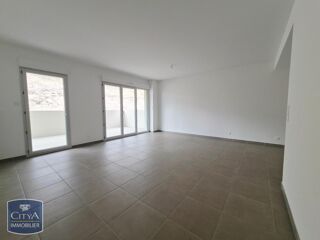 location Appartement - 2 pièce(s) - 56 m² Saint-Raphaël (83700)