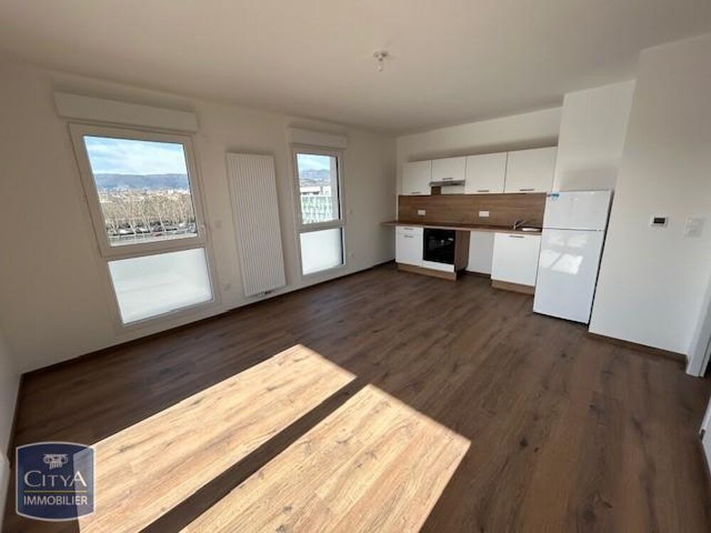 location Appartement - 3 pièce(s) - 61 m² Clermont-Ferrand (63000)