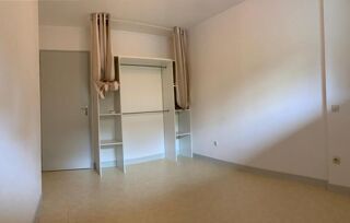  Appartement à louer 2 pièces 42 m²