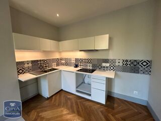  Appartement à louer 4 pièces 101 m²