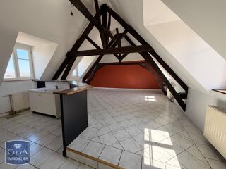  Appartement à louer 4 pièces 84 m²