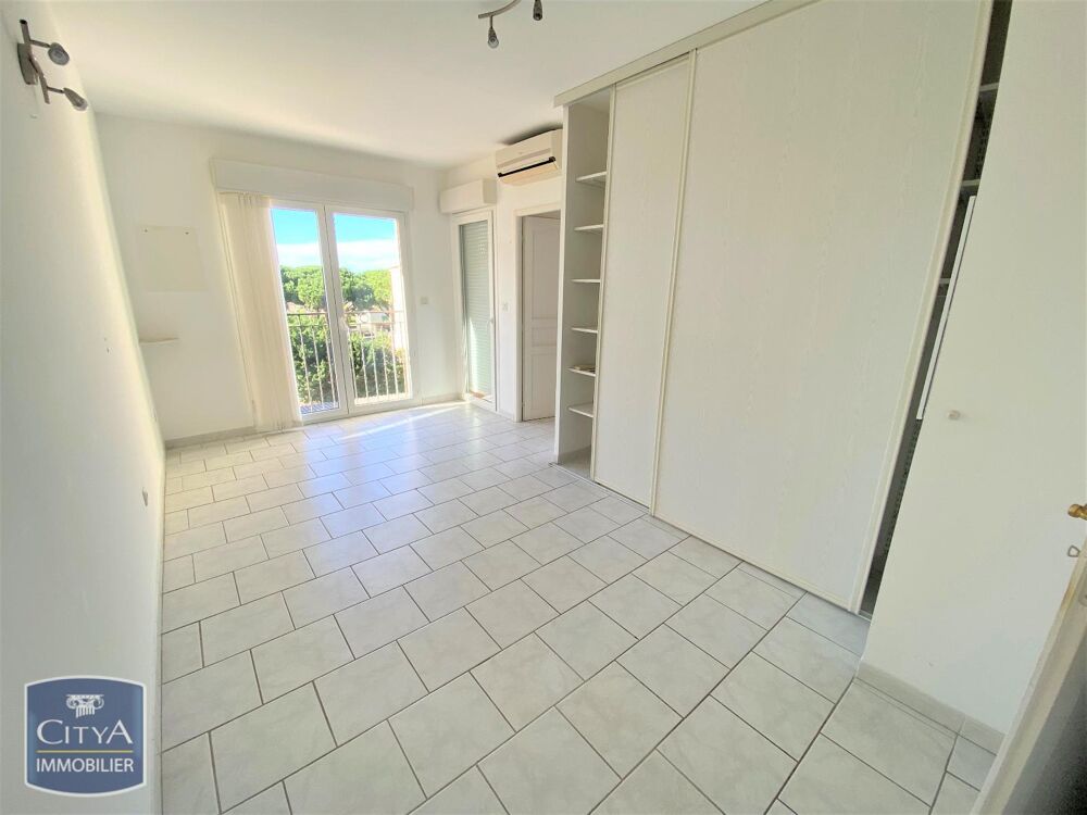 location Appartement - 2 pièce(s) - 38 m² Port-Saint-Louis-du-Rhône (13230)