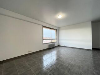  Appartement à louer 2 pièces 44 m²