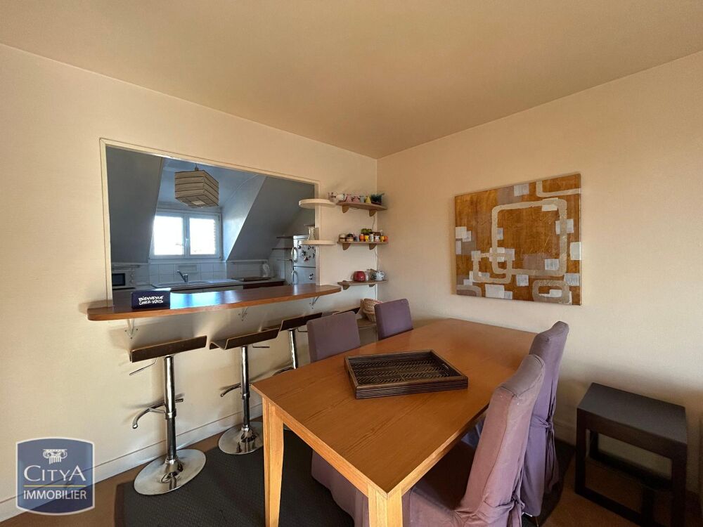 À LOUER : Appartement T3 à Orléans, situé dans un quarti....