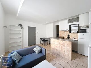  Appartement à louer 2 pièces 33 m²