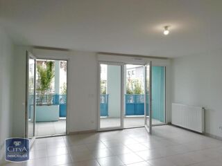  Appartement � louer 4 pi�ces 82 m�
