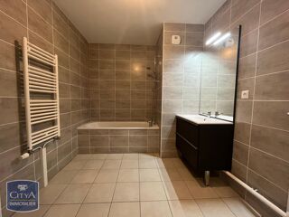  Appartement � louer 3 pi�ces 73 m�