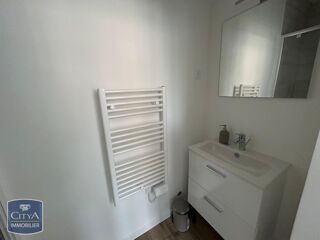  Appartement à louer 2 pièces 36 m²