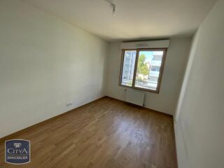 location Appartement - 3 pièce(s) - 65 m² Lyon 8