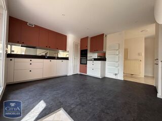 location Appartement - 5 pièce(s) - 157 m² Périgueux (24000)