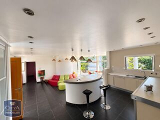  Maison à louer 4 pièces 140 m²