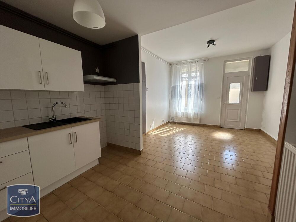 À louer : Charmante maison T2 située rue Mulot à Saint-Q....