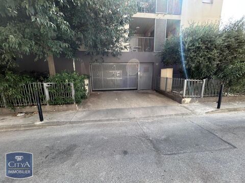  Parking / Garage � louer 