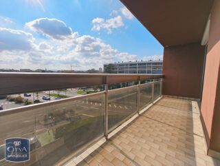  Appartement à louer 5 pièces 116 m²