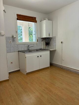  Appartement à louer 2 pièces 60 m²