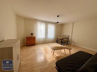  Appartement à louer 1 pièce 33 m²
