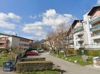  Parking / Garage � louer 