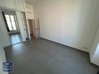  Appartement à louer 3 pièces 64 m²