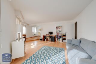  Appartement à louer 3 pièces 79 m²