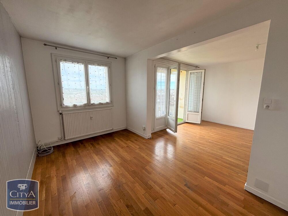 A LOUER APPARTEMENT AVEC VUE DEGAGEE Situé dans la ville....