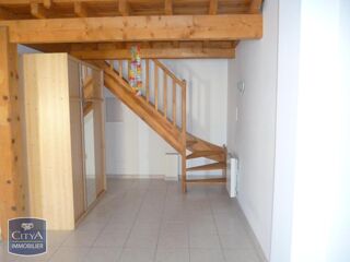  Appartement à louer 1 pièce 46 m²
