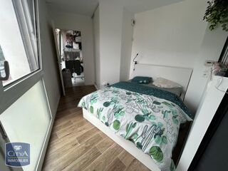  Appartement � louer 1 pi�ce 34 m� Chatenay malabry