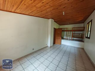  Appartement à louer 4 pièces 79 m²