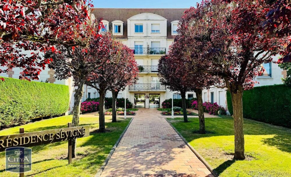 location Parking / Garage Deauville (14800)