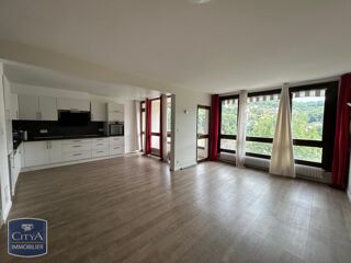  Appartement à louer 3 pièces 76 m²