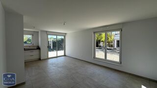  Appartement à louer 4 pièces 86 m²