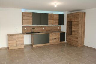  Appartement � louer 3 pi�ces 77 m�