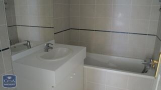  Appartement à louer 3 pièces 73 m²